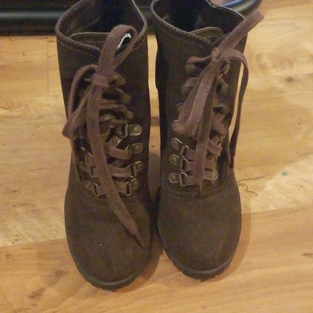 Brown lace up heeled boots